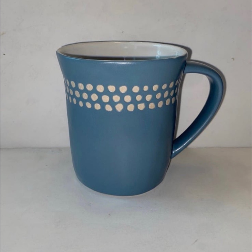 Starbucks Coffee 2008 Blue Dotted Rim Mug 14 fl oz